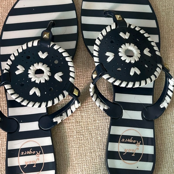 Gorgeous, Jack Rogers sandals in navy and white❤️ - Picture 4 of 7